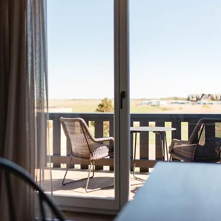 Seaside 43 Hotel